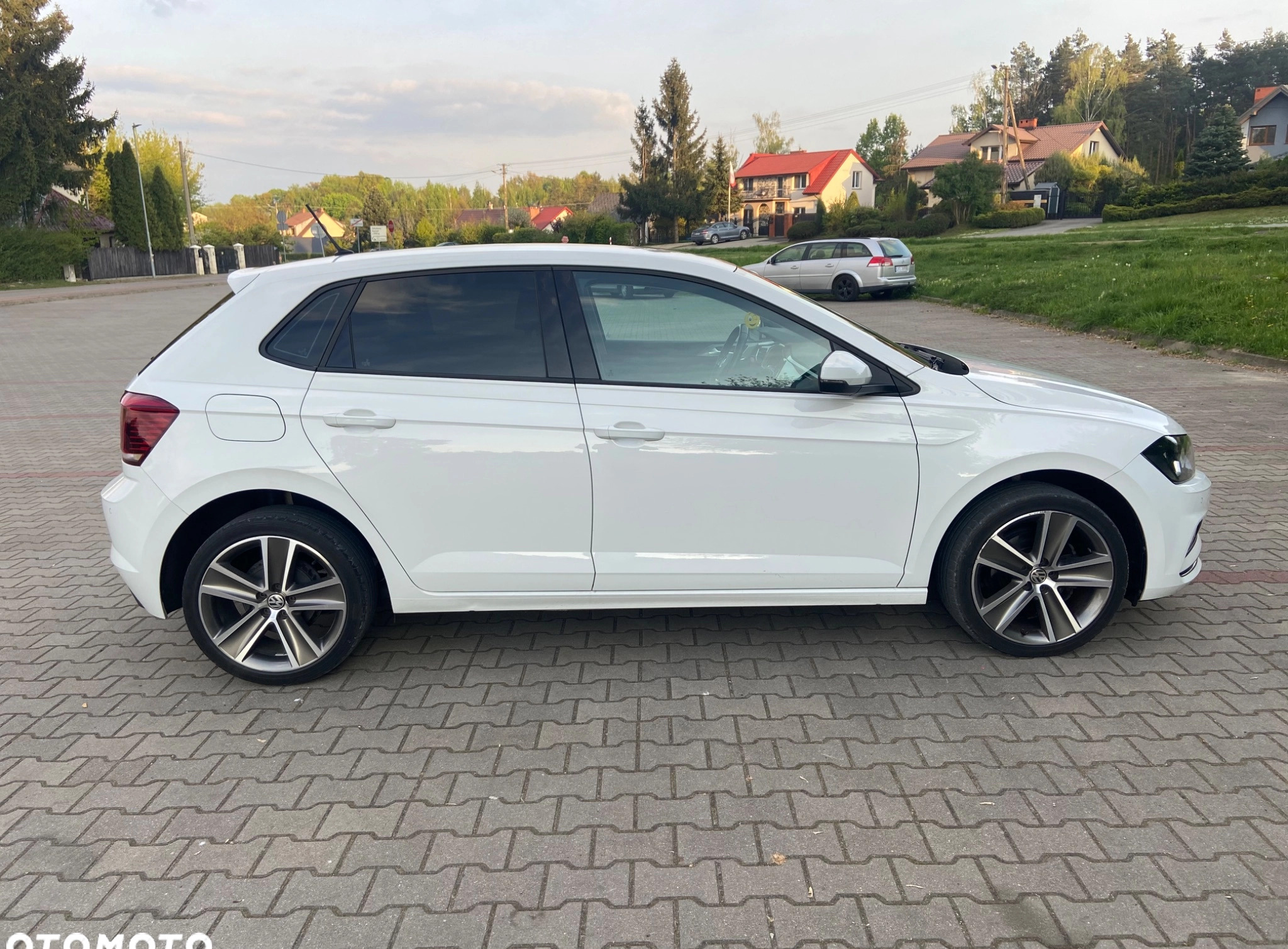 Volkswagen Polo cena 46900 przebieg: 190000, rok produkcji 2018 z Puławy małe 301